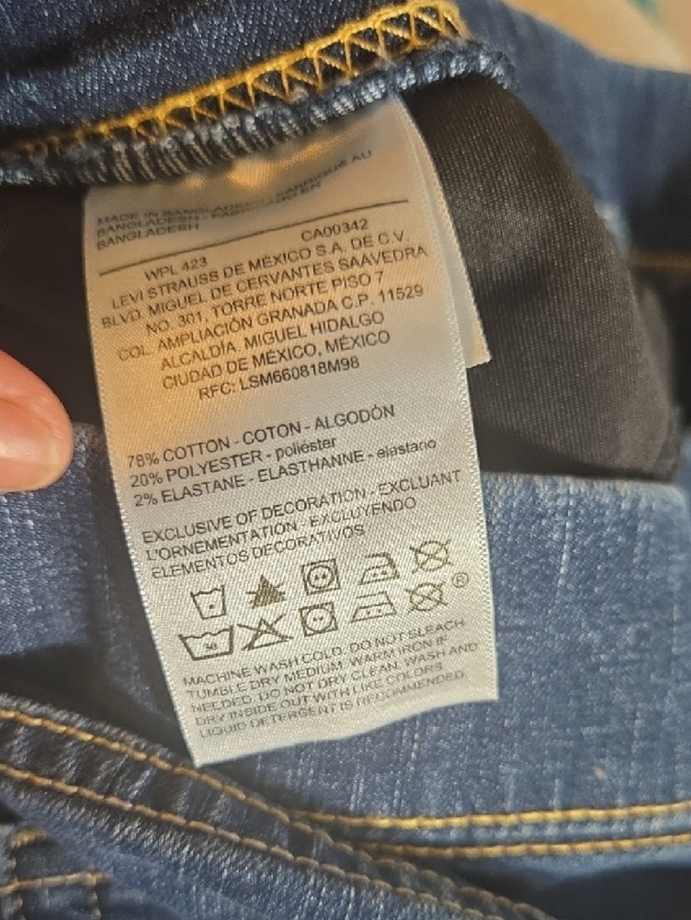 Levi's Dark Blue Skinny Jeans Size 6 Short - Picture 8 of 9